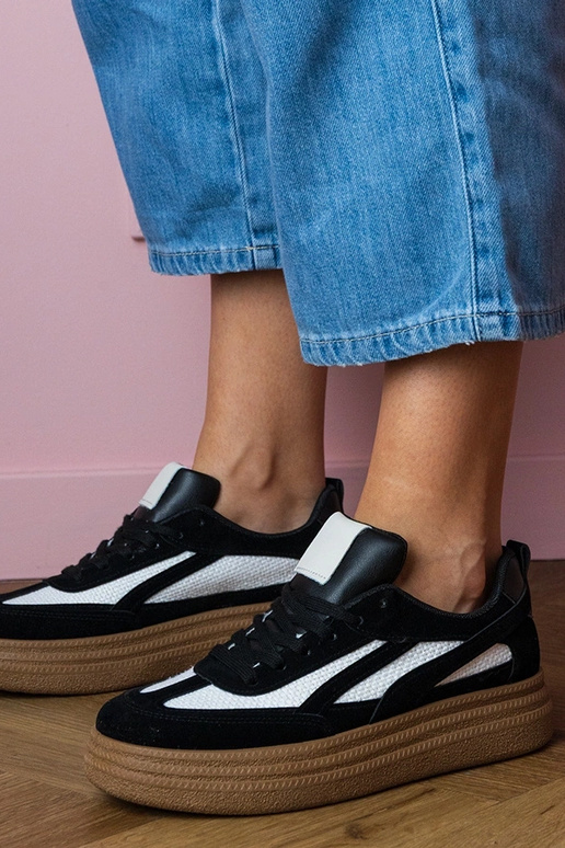 Melnas sieviešu sporta kurpes uz...