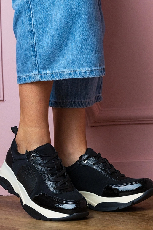 Melni sieviešu sporta apavi Wener Melni sieviešu sporta apavi Wener