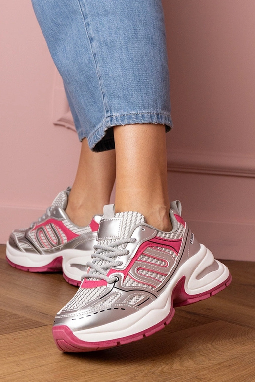 Sudraba-rozā sieviešu sporta apavi...
