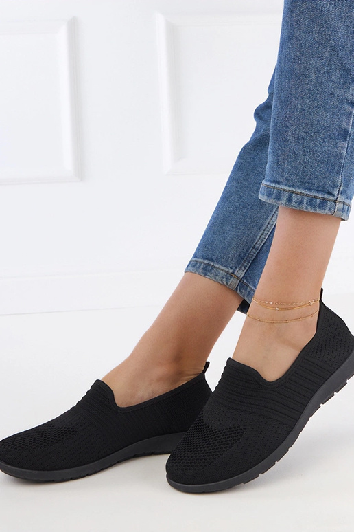 Melnas sieviešu sporta sandales Saris