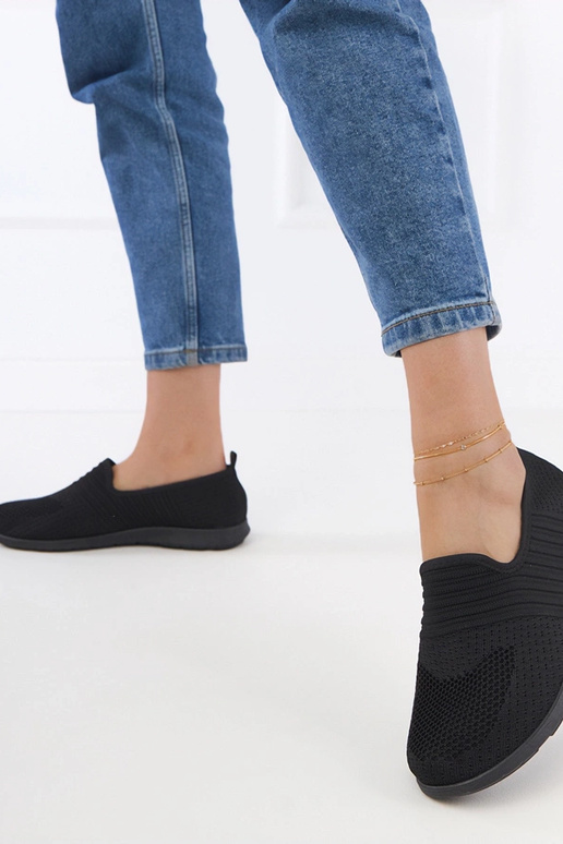 Melnas sieviešu sporta sandales Saris