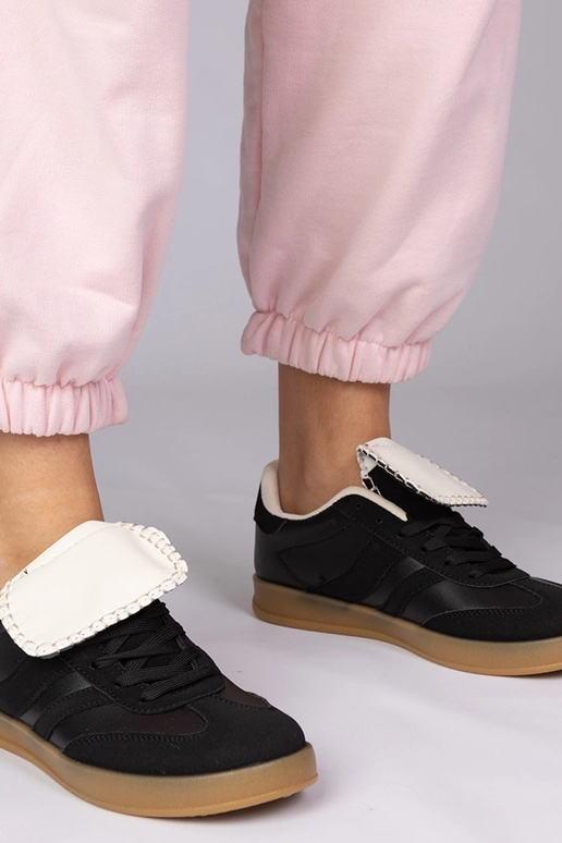 Melnas sporta sieviešu apavi, „Lukka"