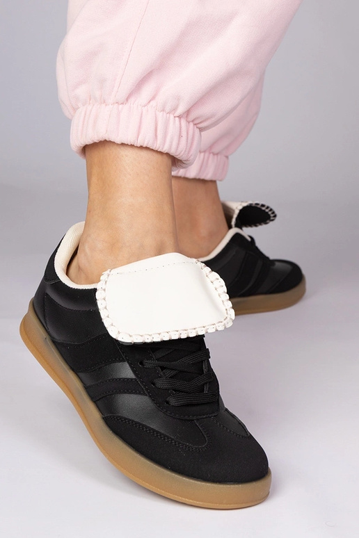 Melnas sporta sieviešu apavi, „Lukka"