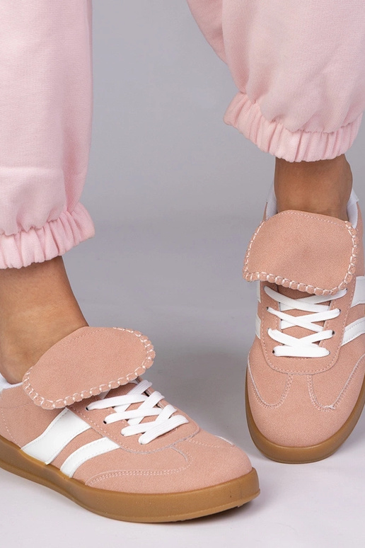 Rozā sporta sieviešu apavi, „Lukka"