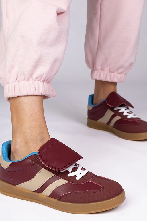 Ceriņu krāsas sporta sieviešu apavi,...