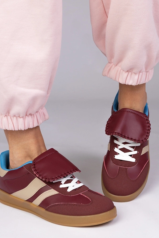 Ceriņu krāsas sporta sieviešu apavi,...