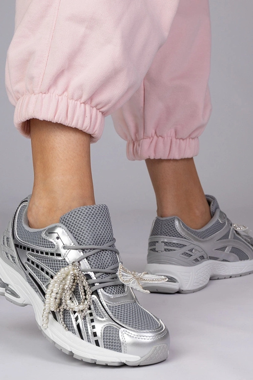 Sudraba sporta kurpes ar noņemamiem...