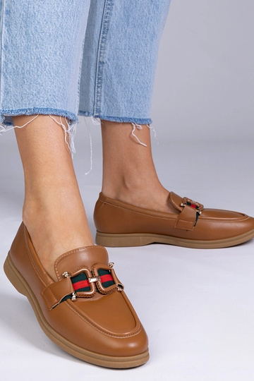 Smilšu krāsas mokasīni no... 2