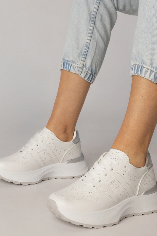 Baldzi sporta apavi ar sudraba...