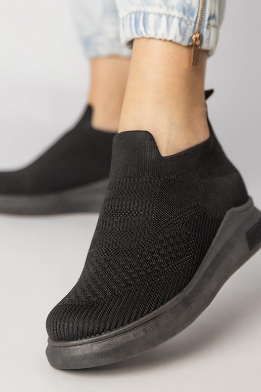 Rudi caurumiņi mokasīni no mākslīgā...