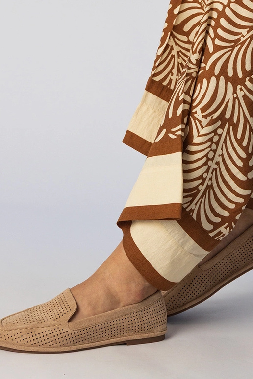 Smilšu krāsas caurumiņi mokasīni no...