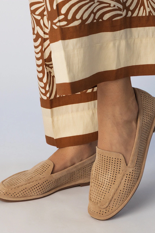 Smilšu krāsas caurumiņi mokasīni no...