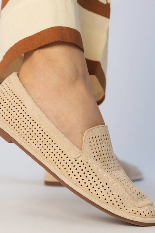 Karameles krāsas caurumiņi mokasīni...