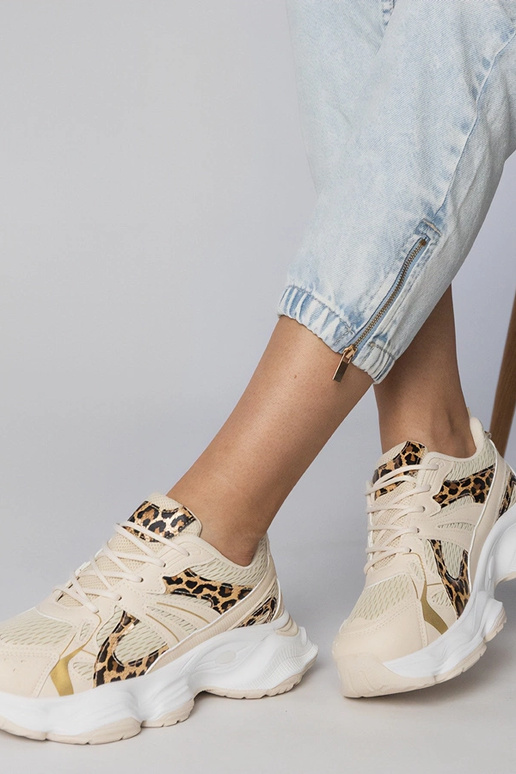 Pantera raksta sporta apavi uz...