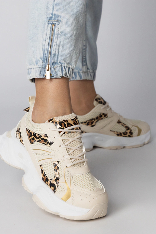 Pantera raksta sporta apavi uz...