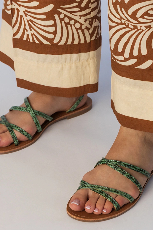 Zaļi sandales uz plakanā zole, „Kates"