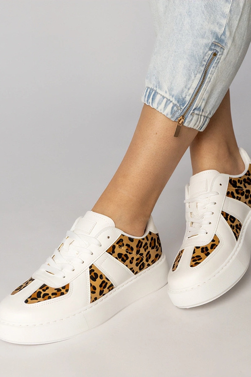 Baltie-panteru raksta sieviešu sporta...