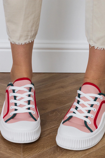 Rozā sieviešu apavi uz...