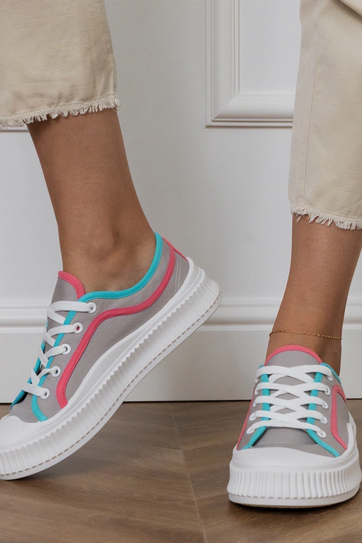 Pelēki sieviešu apavi uz platformas,...