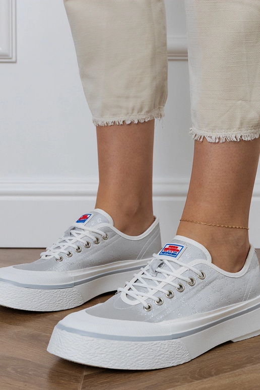 Pelēki sieviešu apavi uz platformas,...