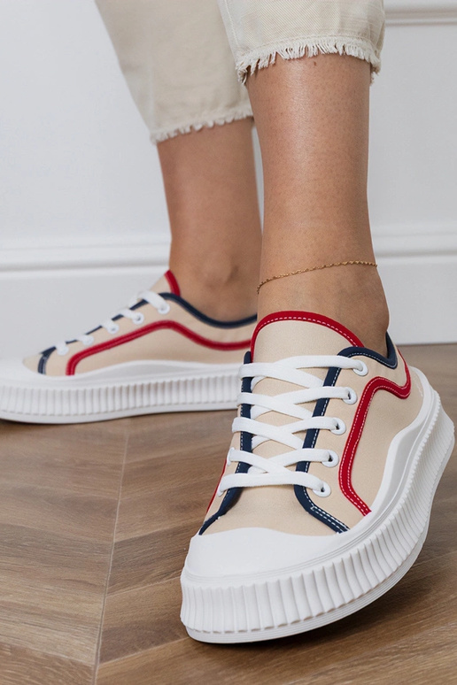 Smilšu krāsas sieviešu apavi uz...