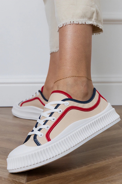 Smilšu krāsas sieviešu apavi uz...