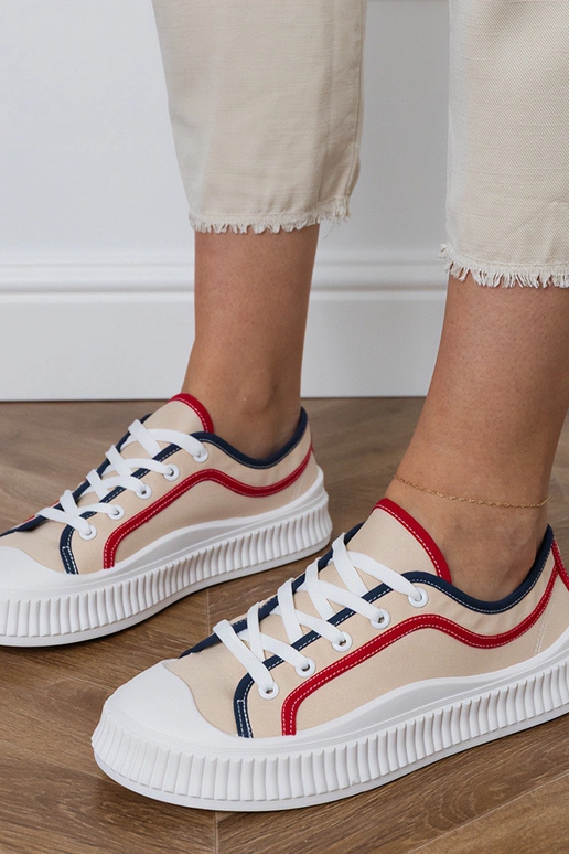 Smilšu krāsas sieviešu apavi uz...