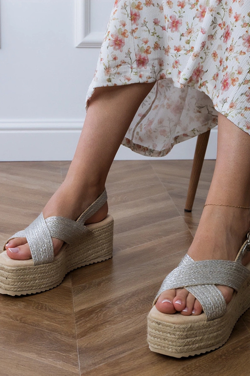 Sudraba espadrilles uz platformas ar...