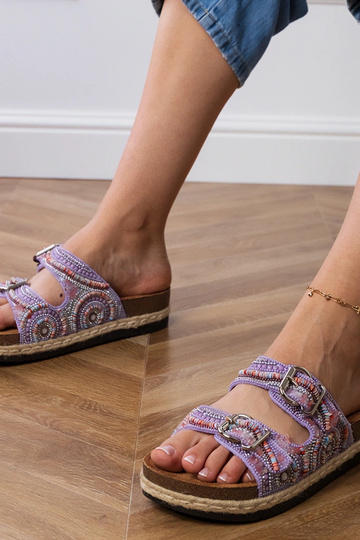 Violets etniskās čības ar...