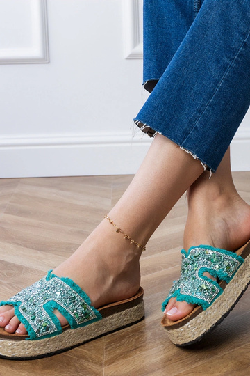 Zaļi espadrilles ar cirkonijiem un akmentiņiem Najros