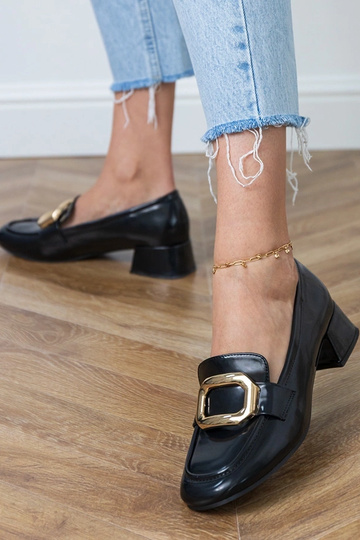 Melni sieviešu puszābaki uz... 2