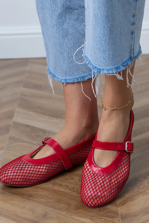 Sarkanas tīkla balerīnas ar sprādzi... Sarkanas tīkla balerīnas ar sprādzi...