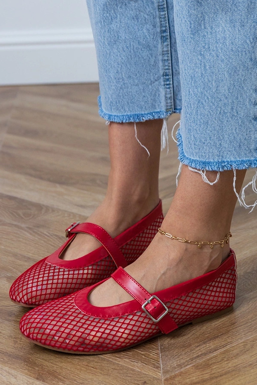 Sarkanas tīkla balerīnas ar sprādzi... Sarkanas tīkla balerīnas ar sprādzi...