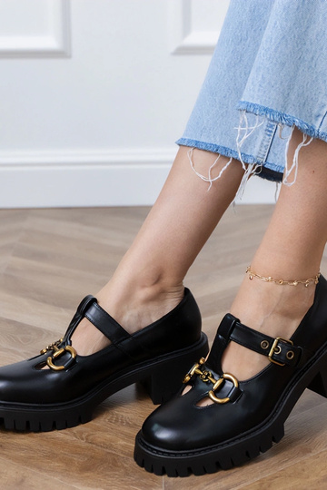 Melnās puszābaki uz bieza... 2