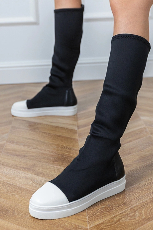 Melnās auduma sporta zābaciņas ar...