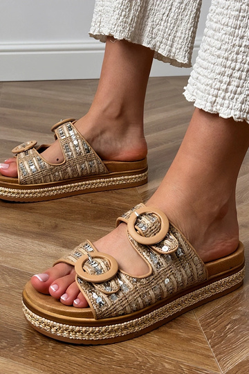 Smilšu krāsas austas čības...