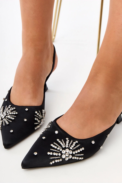 Melni sandales ar cirkonijiem un...