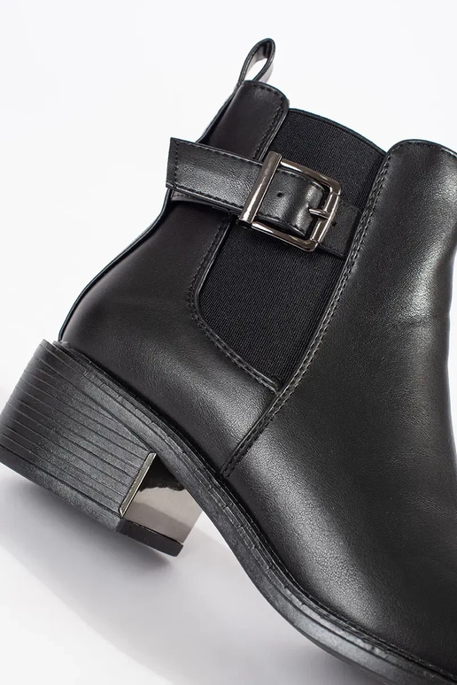 Klasiska modeļa kurpes melnā krāsā ar...