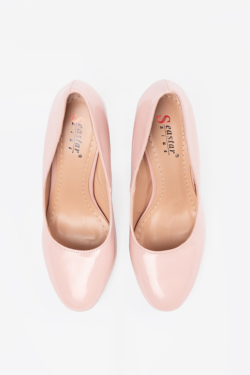 Rozā krāsas lakoti augstpapēžu kurpes