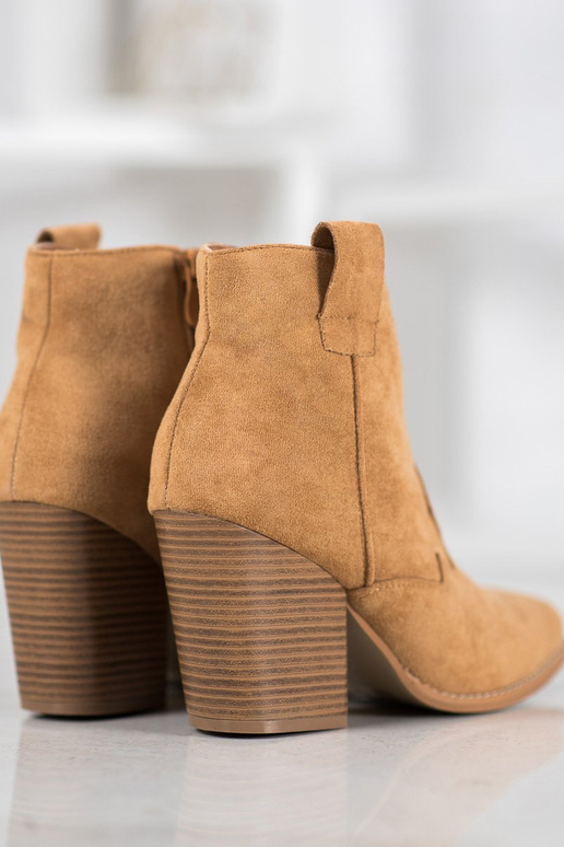 Zamša kovboju stila zābaki ar papēžiem