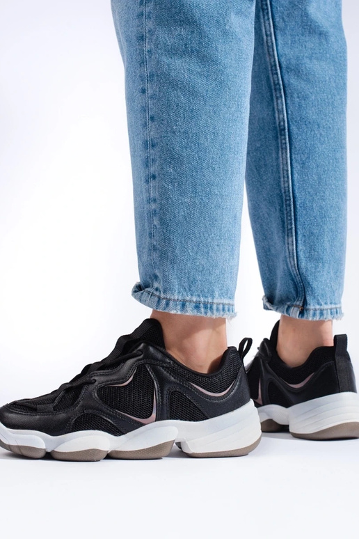 melnas krāsas Apavi kedu modelī Shelovet