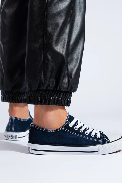 Klasiska modeļa Zilas krāsas kurpes...