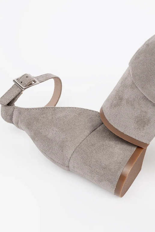 Basutēs ar kulniņiem SERGIO LEONE