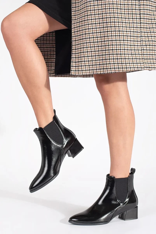 Shelovet eleganti kurpes melnā krāsā