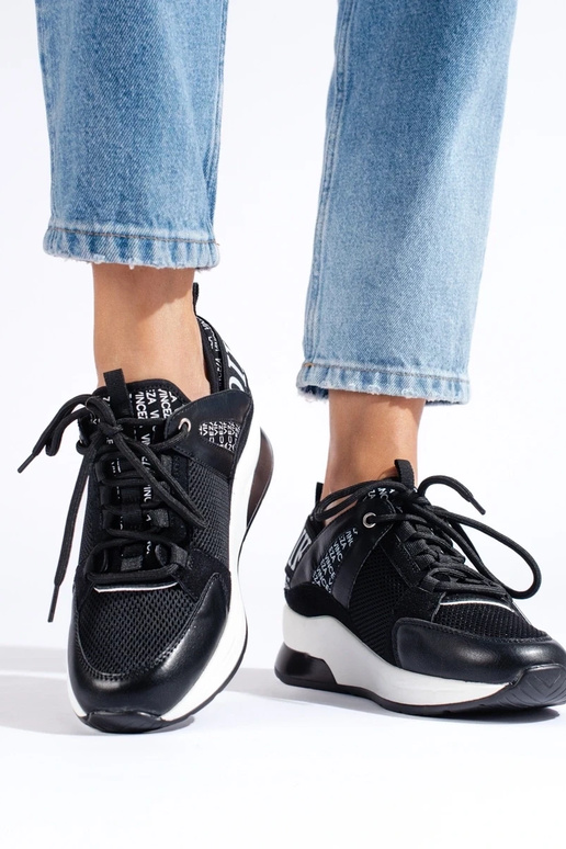 Stilīgasrnas brīvā laika apavi...