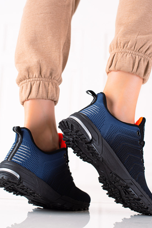 Sporta stila apavi  Melnas krāsas Dk