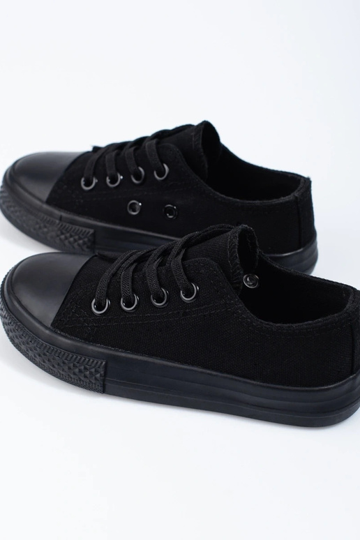 Melni sporta stila apavi  Vico