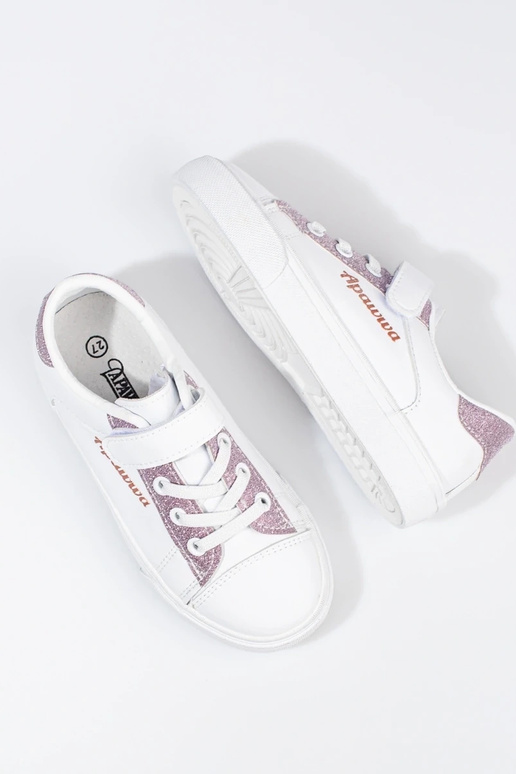 Baltas sporta apavi  Shelovet