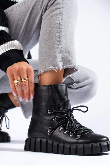 melnas krāsas izolēts... 2