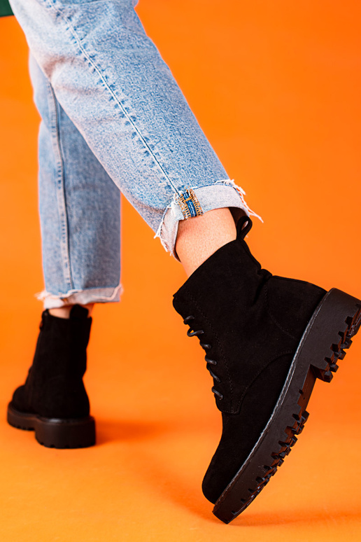 Melnas krāsas sieviešu kurpes no...